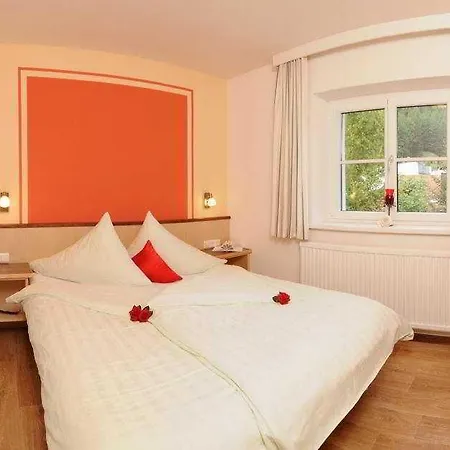 Fliana 4 Hotel
