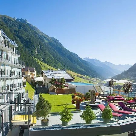 Fliana 4 Hotel