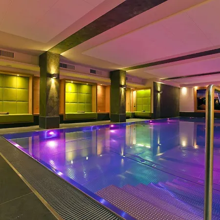 Fliana 4 Hotel 4*